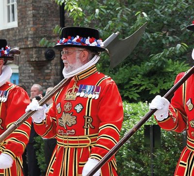 Exclusive Tower of London Tour & Dinner for 2 People